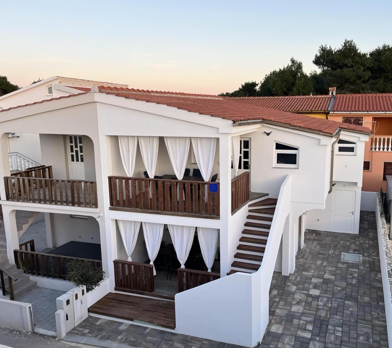 Sinisa Apartman Vir Εξωτερικό φωτογραφία