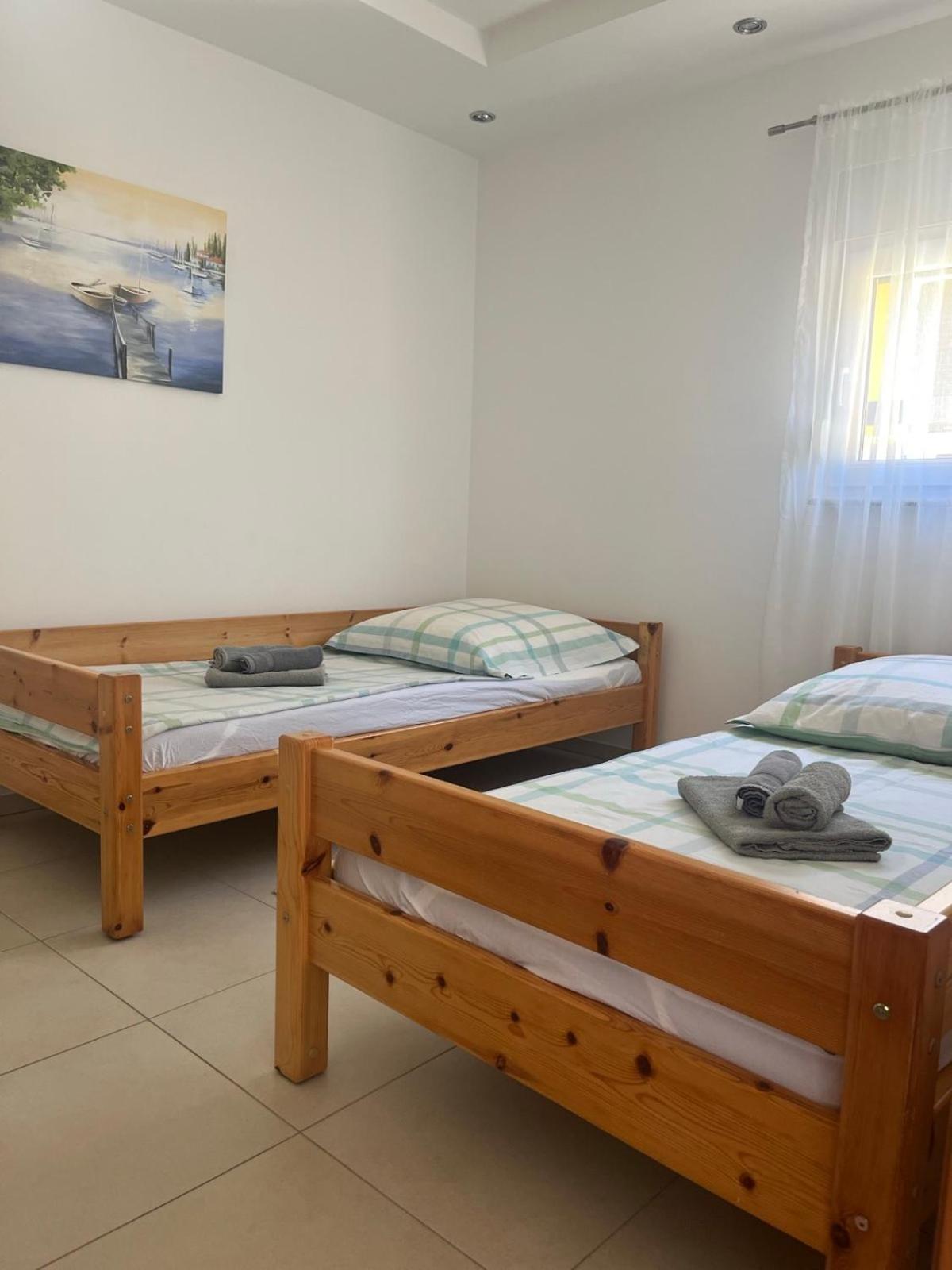 Sinisa Apartman Vir Εξωτερικό φωτογραφία