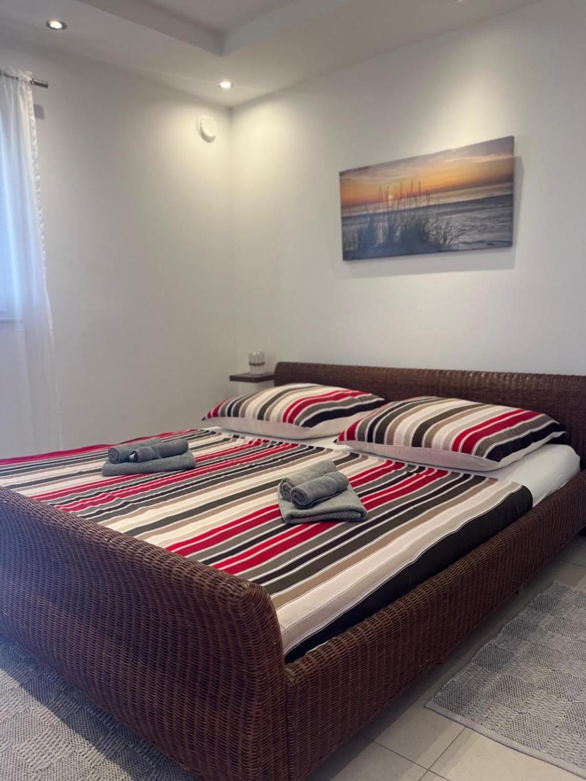 Sinisa Apartman Vir Εξωτερικό φωτογραφία